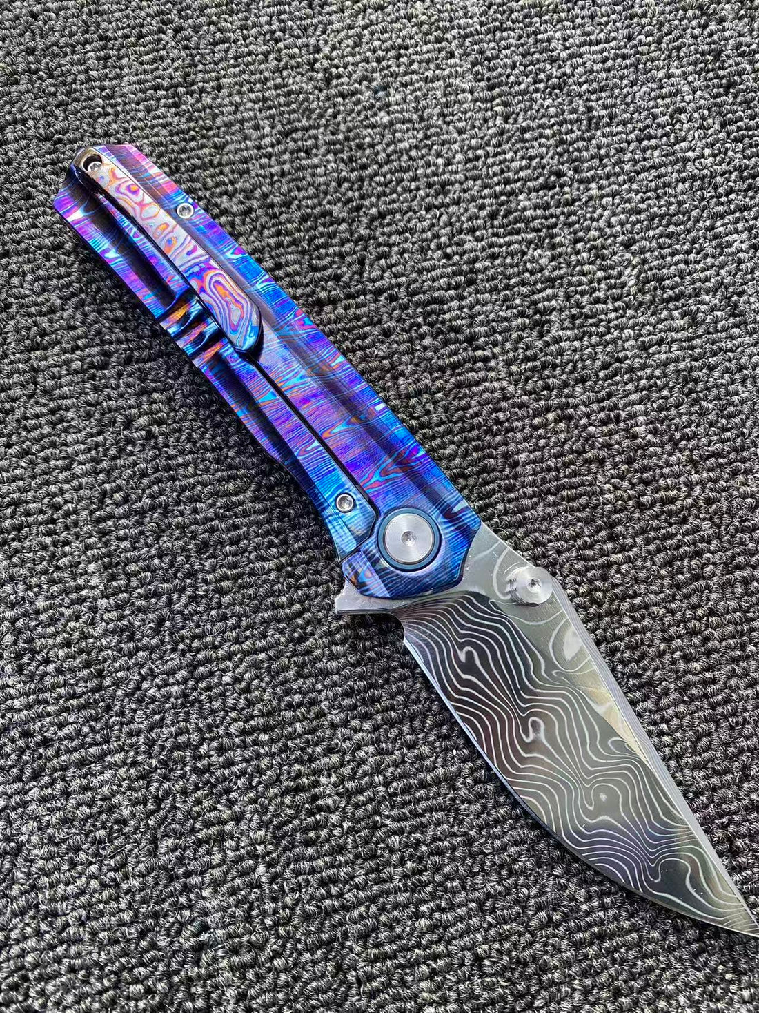 YFknives daybreak